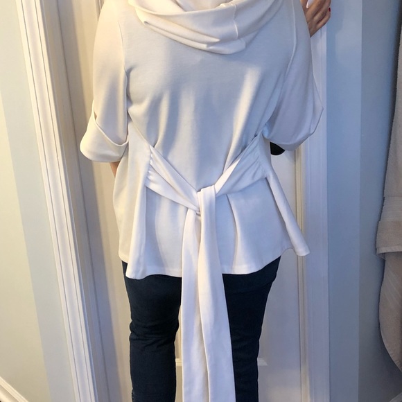 White jacket - Picture 6 of 6